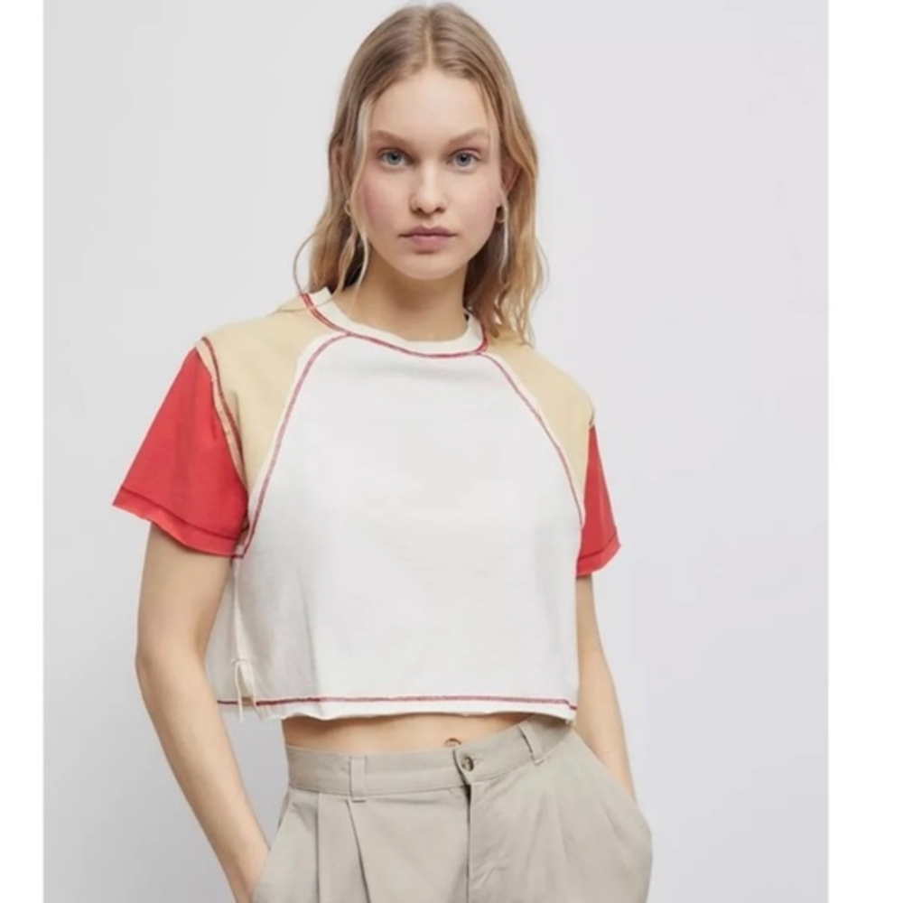 Urban outfitters BDG‎ color block cropped tee size small